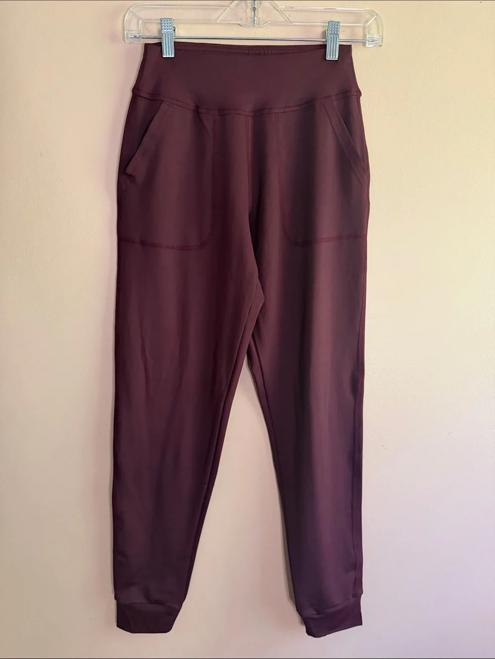 Women’s High-Rise Joggers in Deep Plum